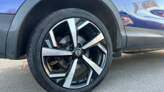 Nissan Qashqai 1.3 DiG-T Tekna 5dr Petrol Hatchback